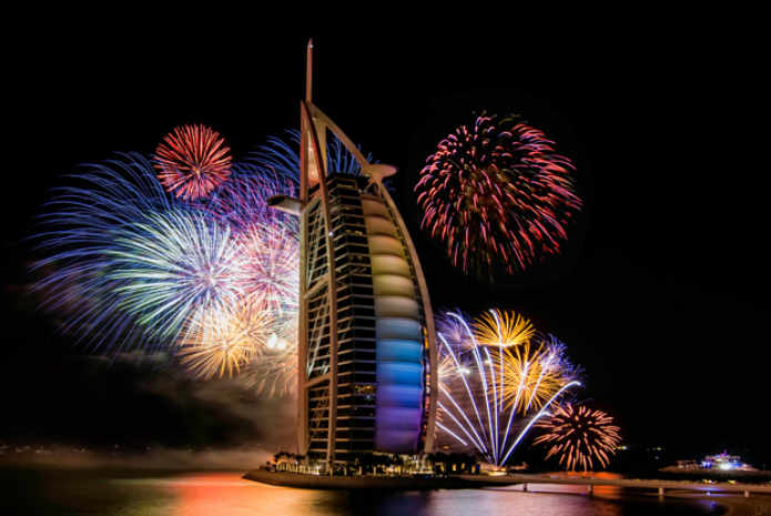 Celebrate New Year in Dubai Must-See Sights, Festive Fun, and Travel Advice